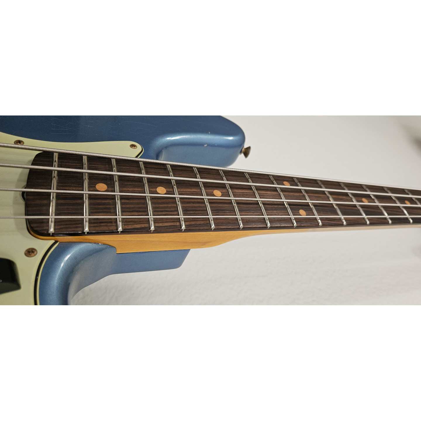 2023 Fender Custom Shop 1964 Jazz Bass Journeyman Relic - Aged Lake Placid Blue