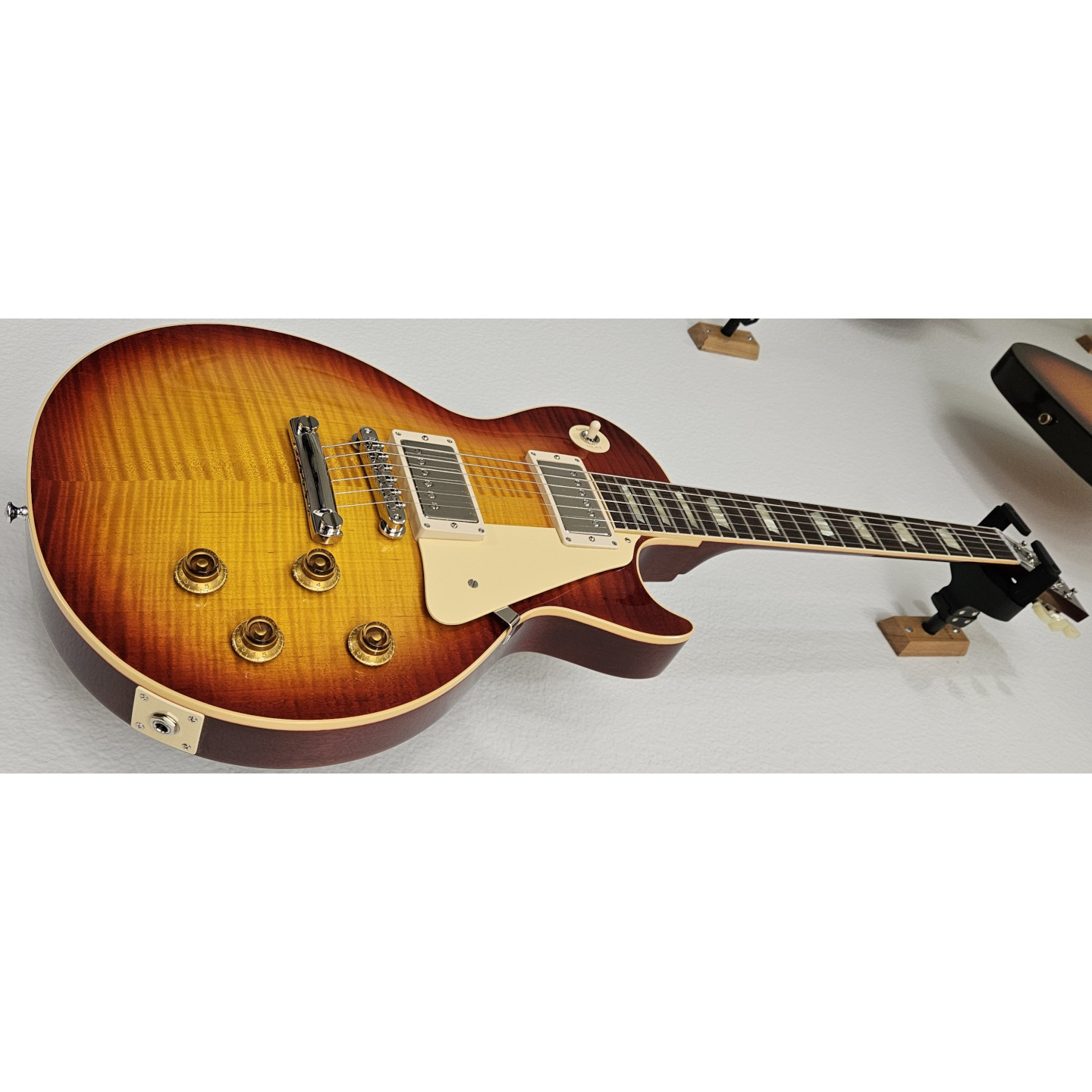 2022 Gibson Custom 1959 Les Paul Standard Reissue Cherry Sunburst VOS