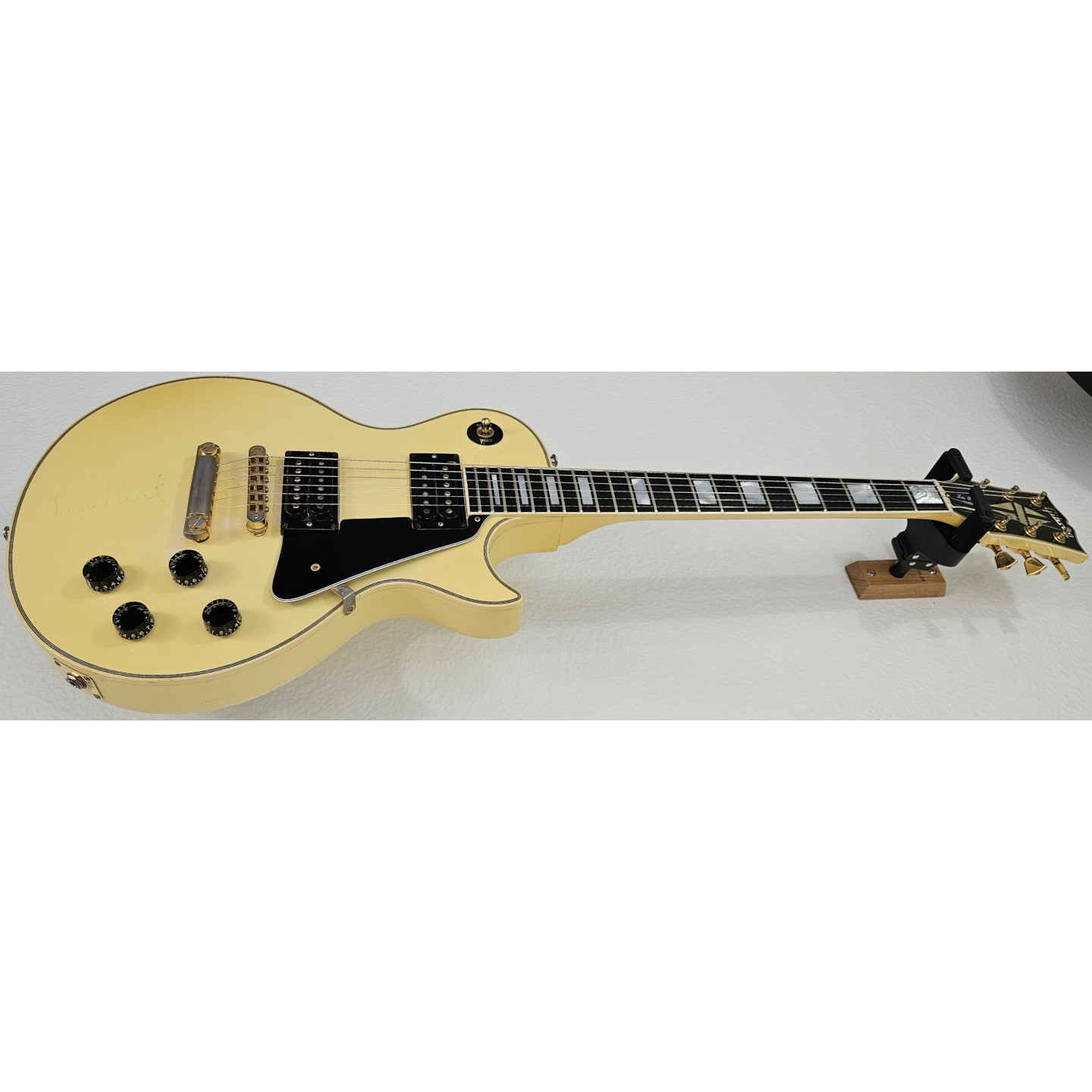 1981 Gibson Les Paul Custom (Signed by Les Paul) Alpine White OHSC Vintage Electric Guitar