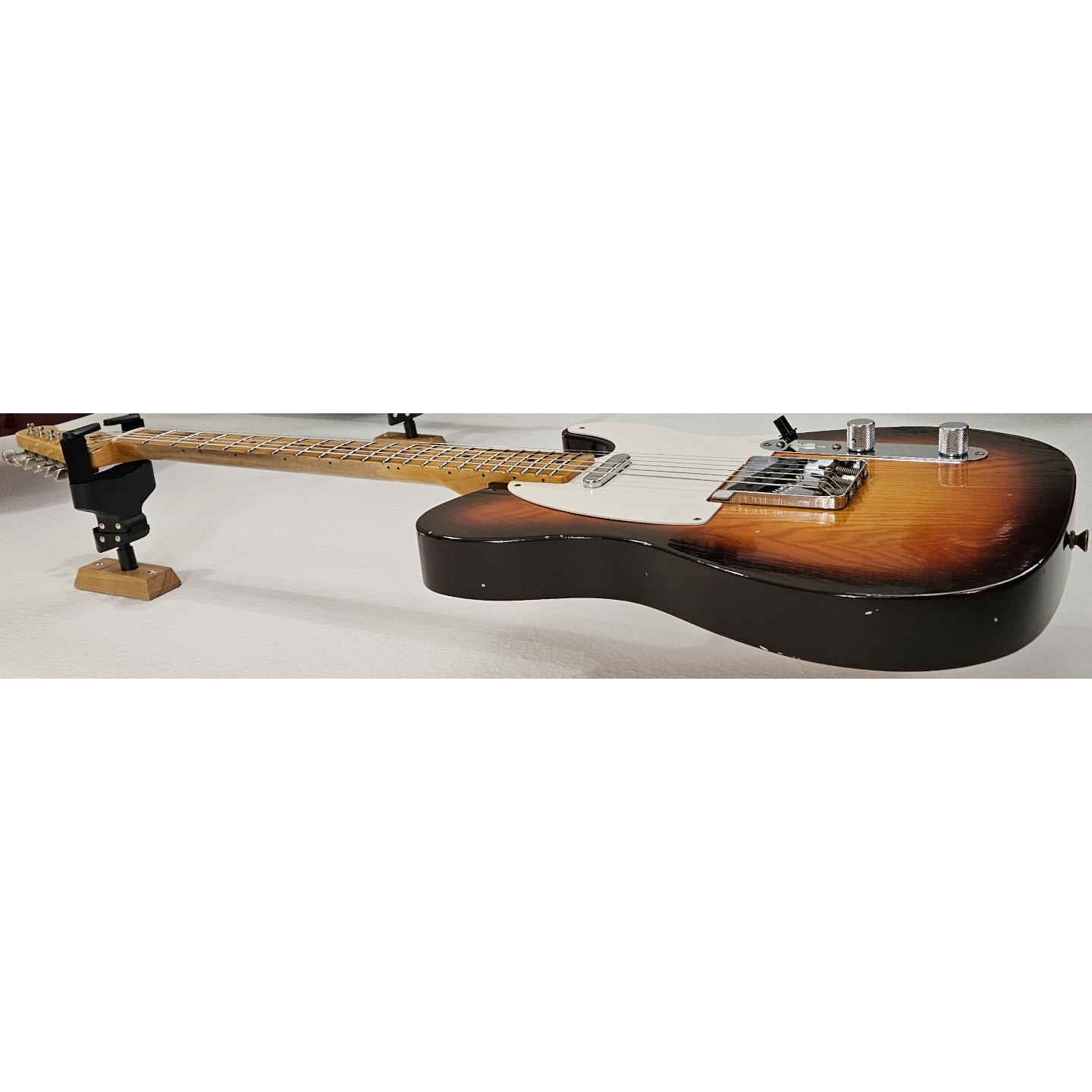 2022 Fender Custom Shop 1958 Telecaster Journeyman Relic Wide Fade 3-Color Sunburst