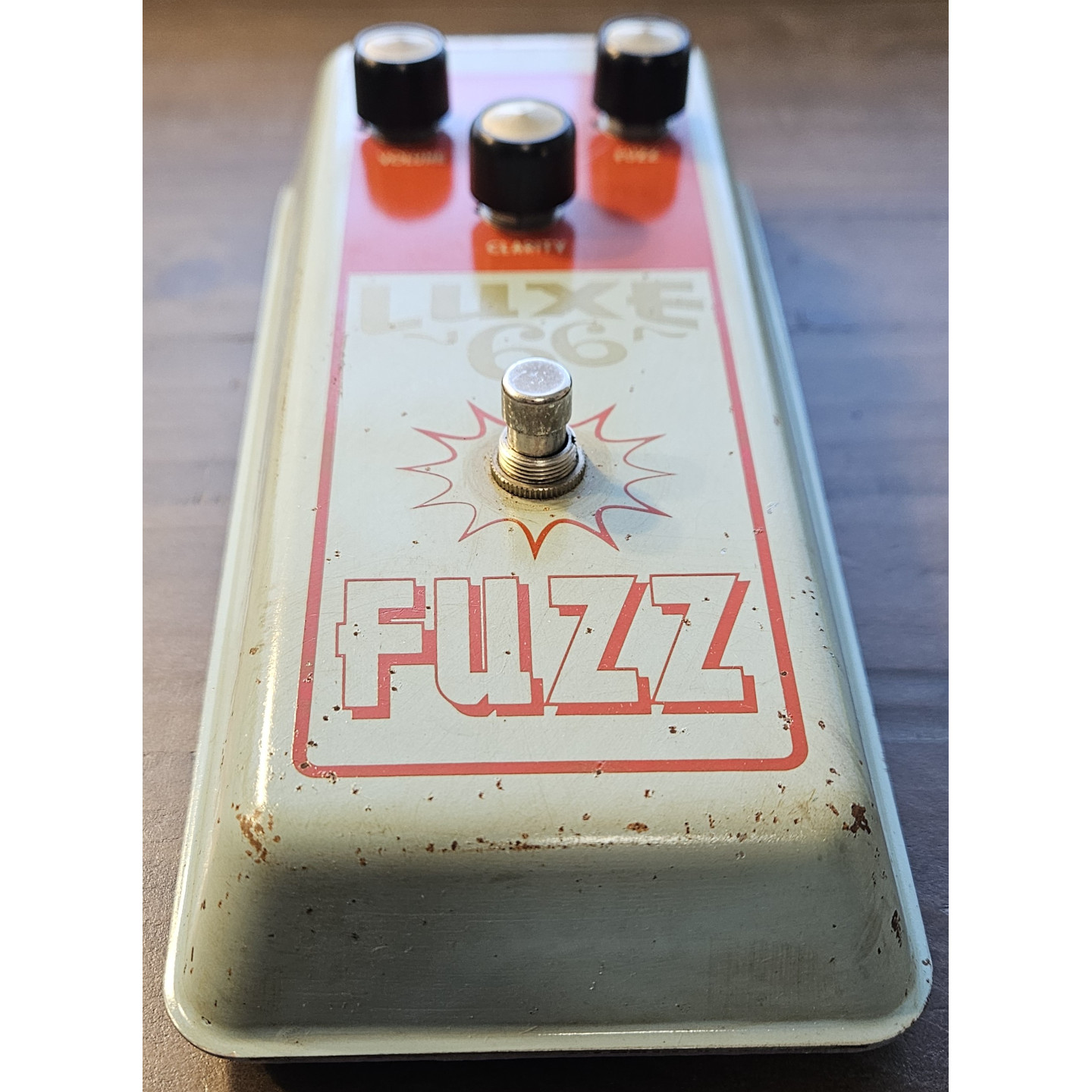 Isle of Tone Luxe '66 Fuzz Face Vintage Handwired Boutique Relic Electric Guitar Effects Pedal