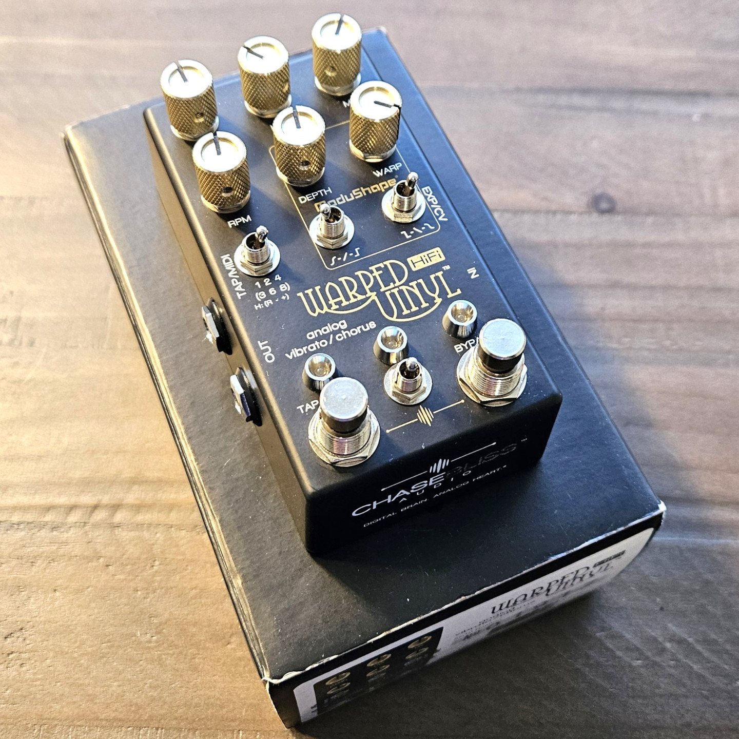 Chase Bliss Audio Warped Vinyl HiFi Vibrato Chorus Boutique Electric Guitar Effects Pedal