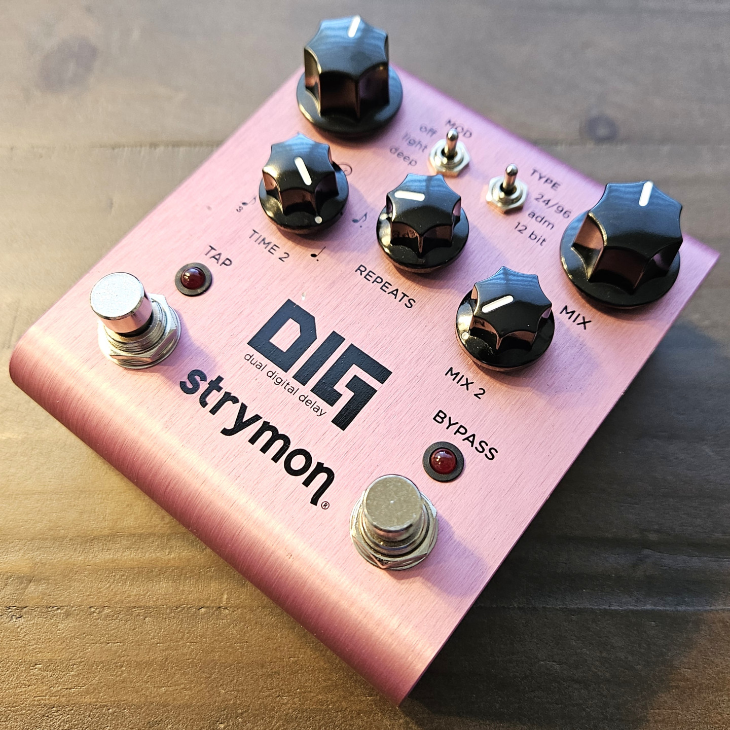 Strymon DIG Dual Digital Delay V1 Guitar Effects Pedal