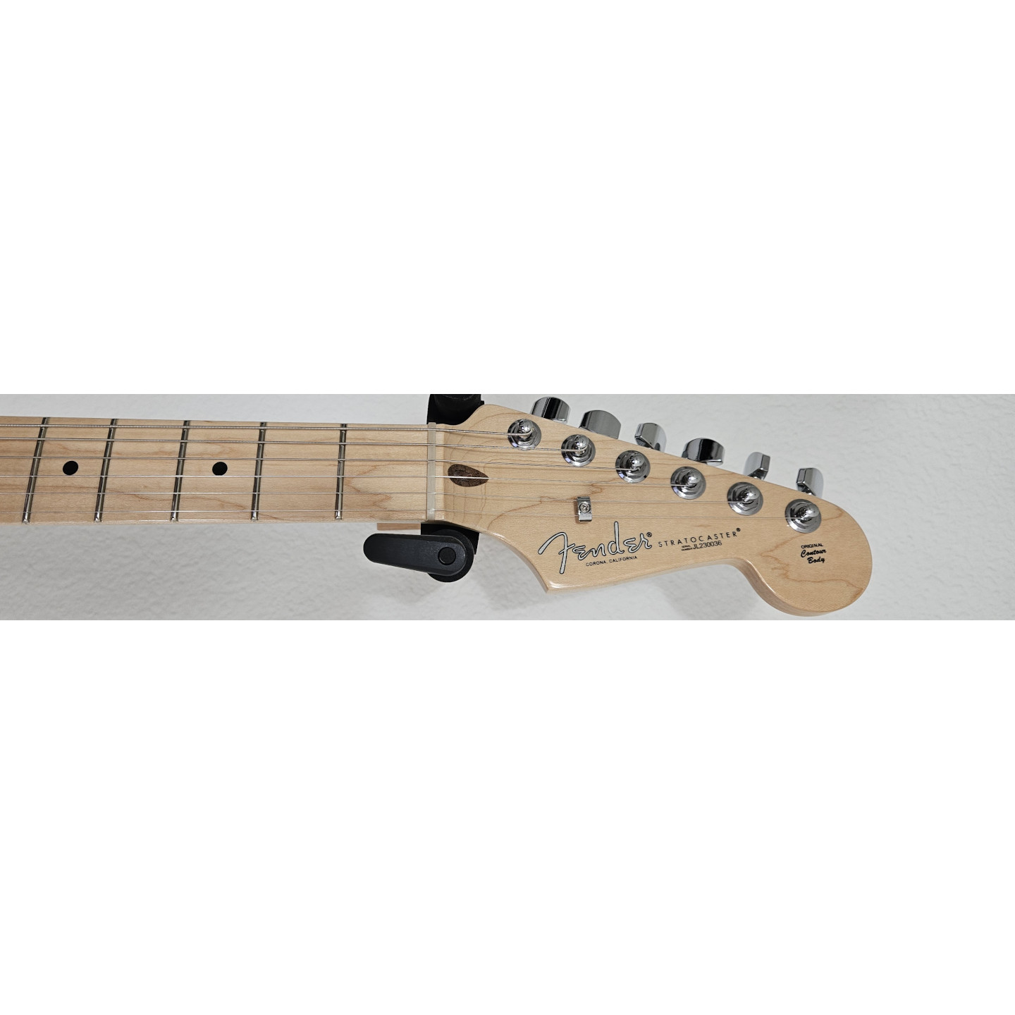 2023 Fender Juanes American Ultra Stratocaster Maple Fingerboard Luna White Electric Guitar