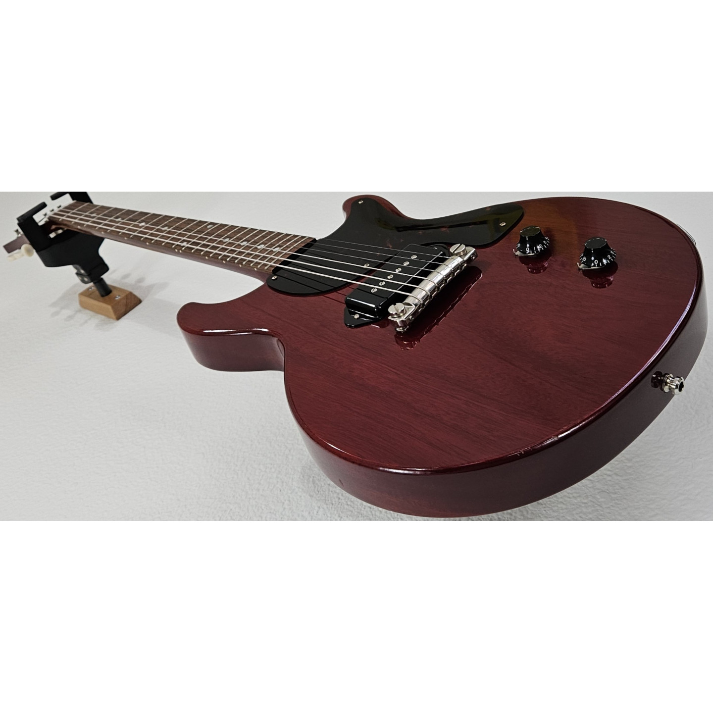 Gibson Custom 1958 Les Paul Junior Double Cut Reissue VOS Cherry Red Electric Guitar