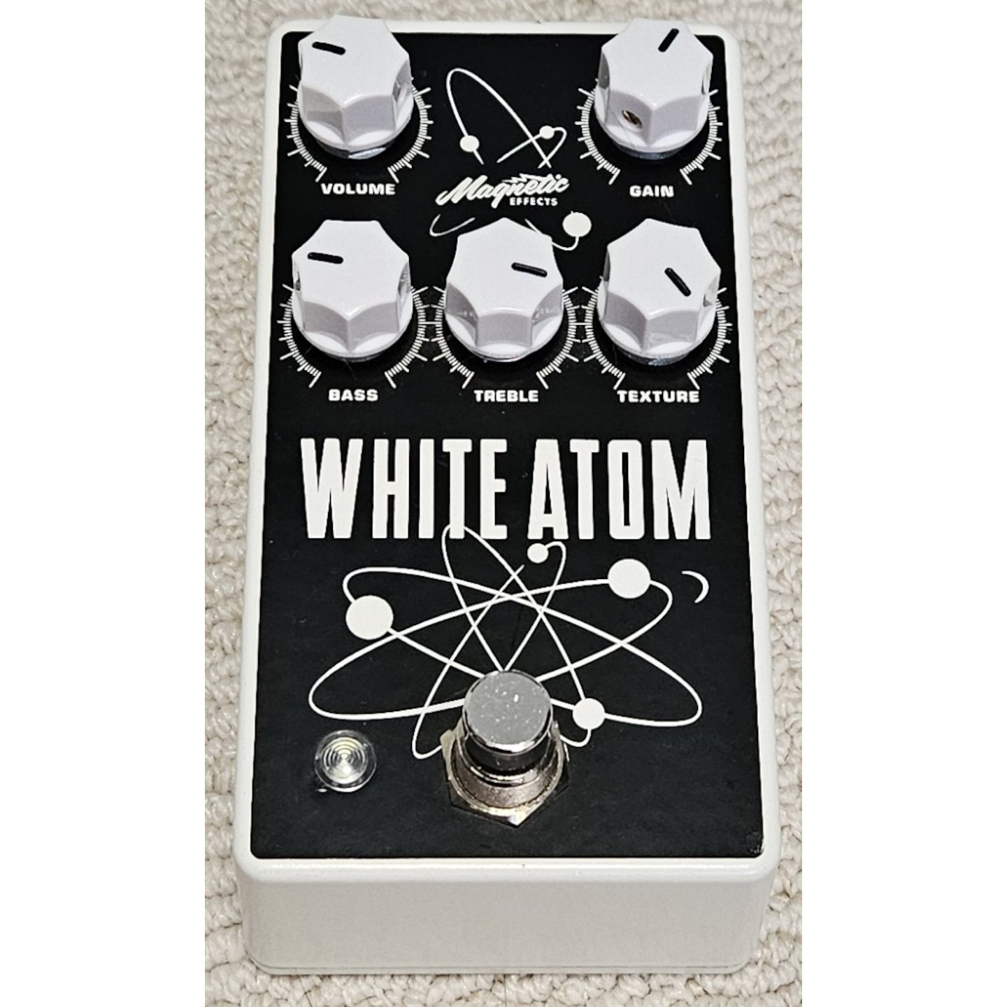 Magnetic Effects White Atom V3 Hybrid Silicon Germanium Fuzz Guitar Pedal